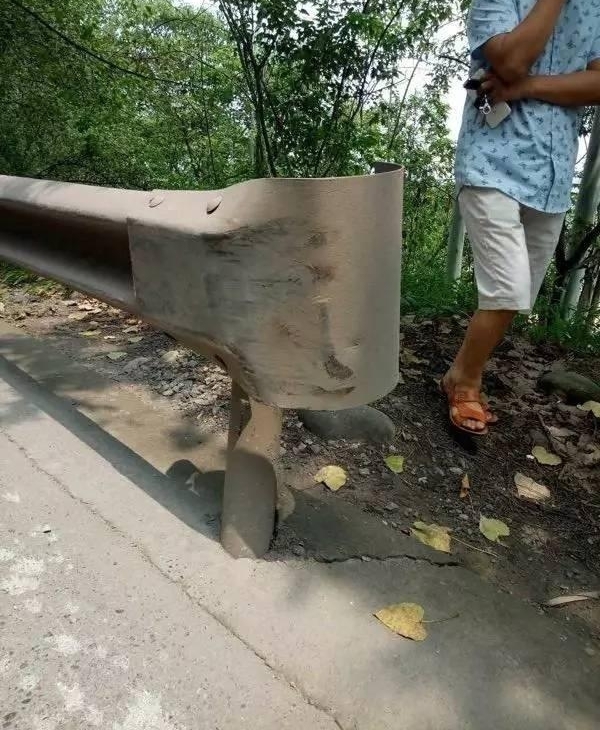 17��С����Ϧ�������������ֳ����»�û�ͳ���õ�廨