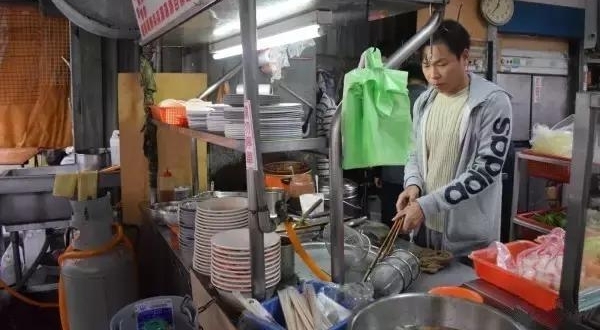15�귴����������6�Σ�������۴�ȴι��С��40000���¹�����