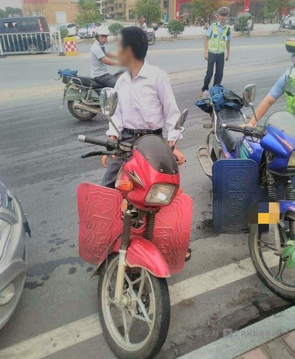 ������֤��ʻ���� Ťͷ��Сʱ���ý�������