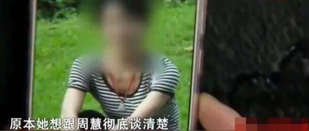 女子见丈夫每次半夜跑去五楼邻居家, 跟过去一看心都碎了