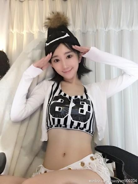 ǫminiֱѹ·  ŮɫƵ