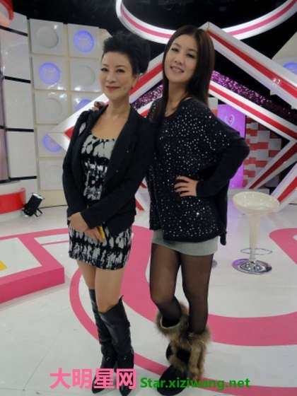 杨绣惠初恋被爆 第一次竟给了他