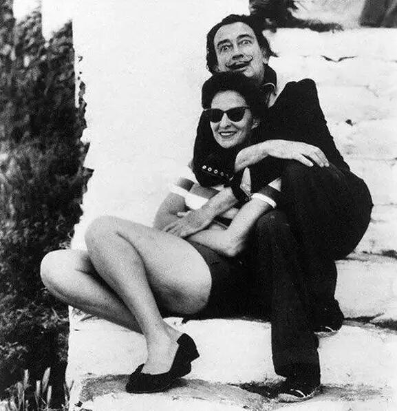 皮拉尔·阿贝尔继承达利遗产梦碎 达利豪富身家多少