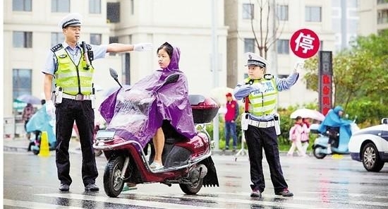 ��СС���족��Բ��֮��