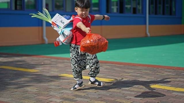��ѧ��һ��,���＂����е�С�к?������!������������������ǻ���
