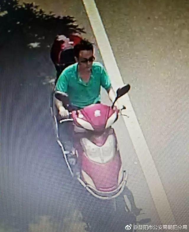 ����һ�����޹�Ź��10���к��������������ѹ鰸