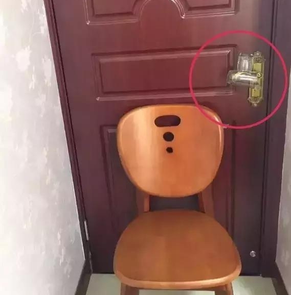 ����������ס���ݣ�Ϩ��ǰһ��Ҫ��2���������Ű��ϣ��ܾ����ģ�