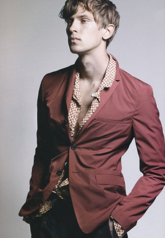 ˧ģMathias Laur