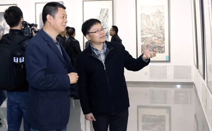���۽����ڶ��조���໪ï�������������й���������չ�����й���������¡�ؿ�Ļ