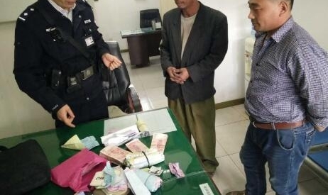搬运工丢了3万元现金 同行拾金不昧捡到后归还
