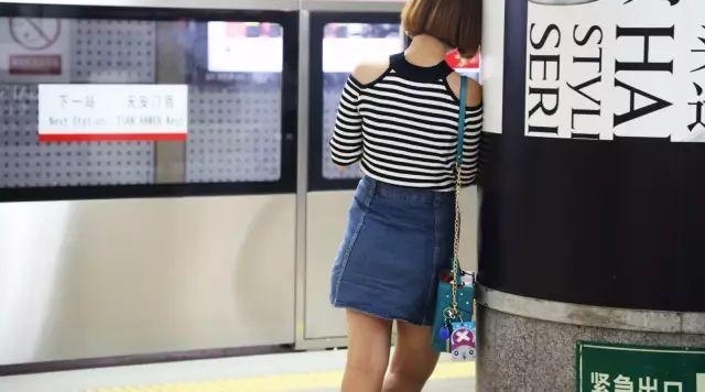 ֱ�����һ�����Ӱ���¾�2000���¸��������
