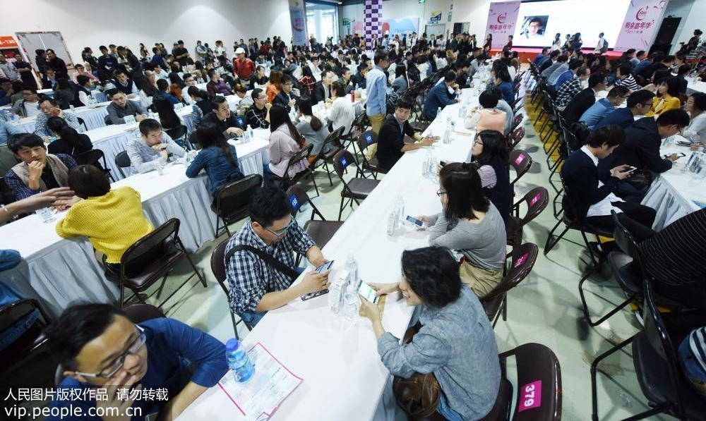 杭州举办万人相亲大会 硕博专场受关注