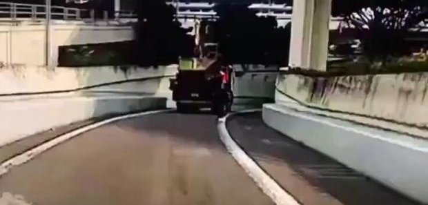 ���գ����������ھ������ ���޸߸�����