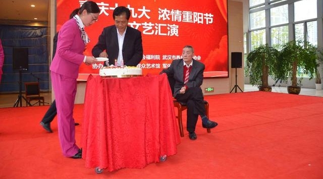 �����ڳ������ֽ����� ������������ӭ��ʮ��������