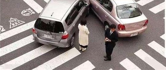 交警告诉你:里面5种交通事故千万被“私了”,不然就亏大了!
