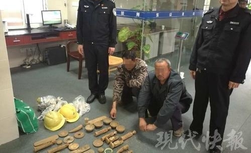 你跟这俩“农民工”买过古董吗?他们被抓了
