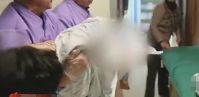 双胞胎孕妇怀孕3个月突然高位截瘫依然坚持妊娠,最终喜获龙凤胎