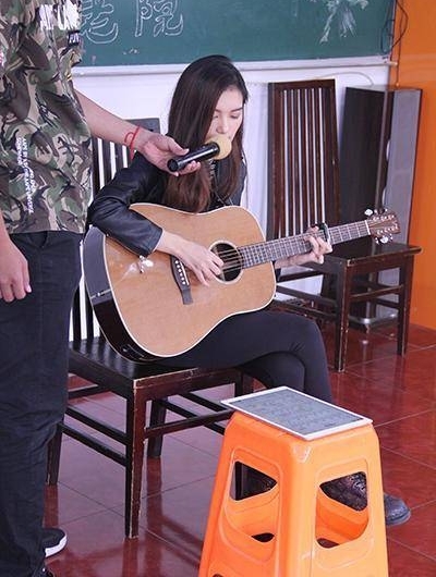 �������飬����Ů��������¹���������ů