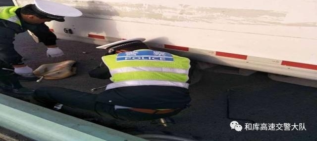 �����ٽ����ҳϱ�ƽ��������Ϊ�� ִ��Ϊ�� ��������ɰ�����