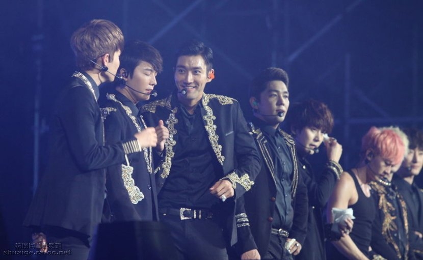 Super JuniorϺݳ