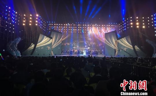 �׽조�й����׵۳ǡ�����ʫ�������ٰ�