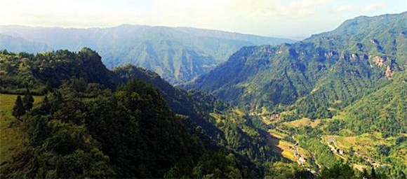 石柱中益:山区美景入画来