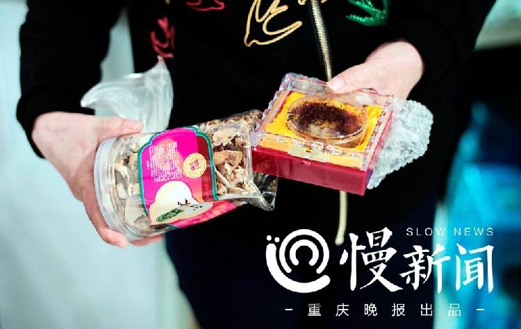 大足这位妈妈12年坚持缝鞋垫,从不卖钱只送边防战士,背后的故事戳人泪点……