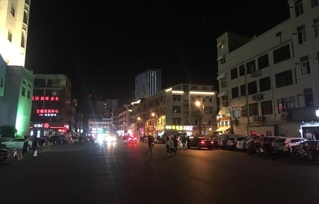 ��ɫȮ���� ȥ��굱Ⱥ��