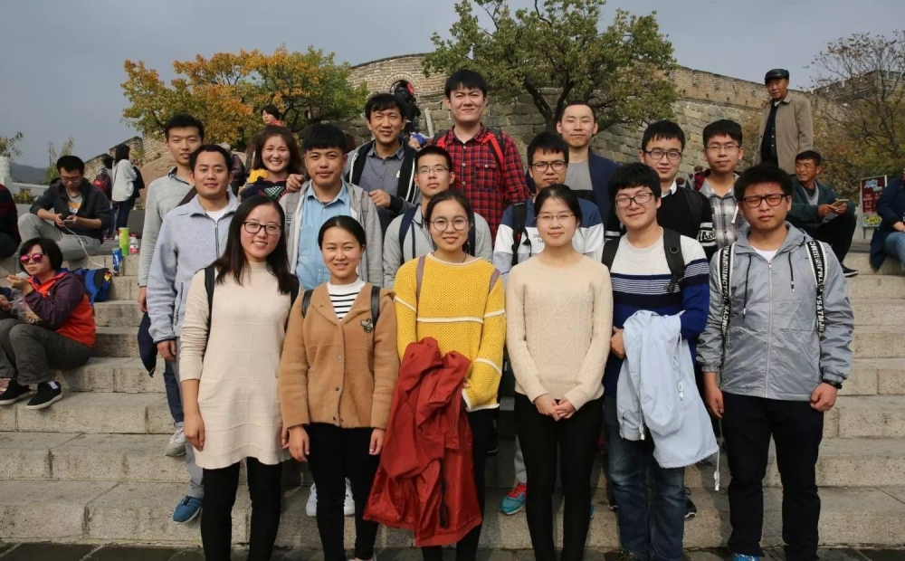 中科院物理所的死忠脑残粉才会点开……