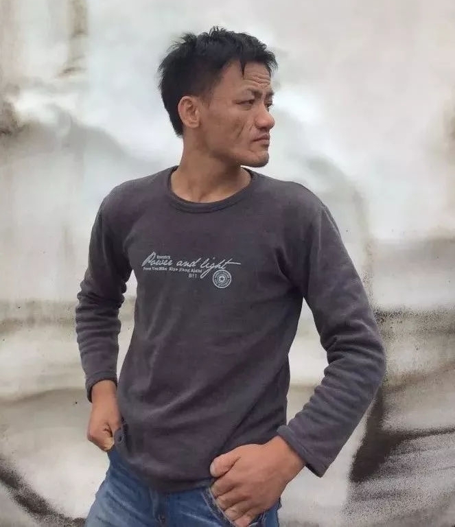 ���۽����ڶ��조���໪ï�������������й���������չ�����й���������¡�ؿ�Ļ
