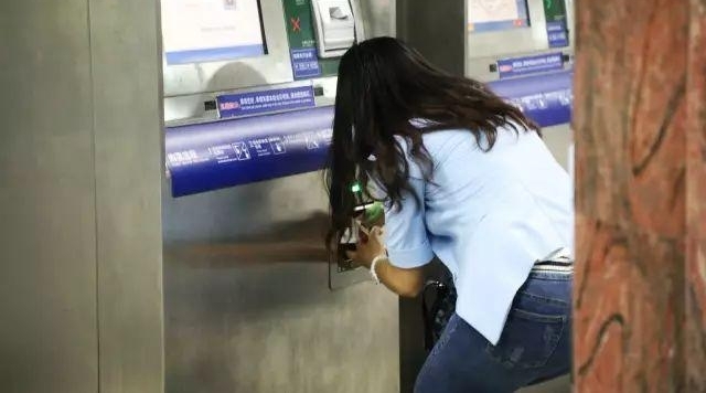 ֱ�����һ�����Ӱ���¾�2000���¸��������