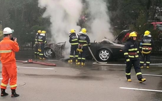 ʯ��ׯ���쳵���Ϻ�����ȼ �����ٱ�Ѹ�����