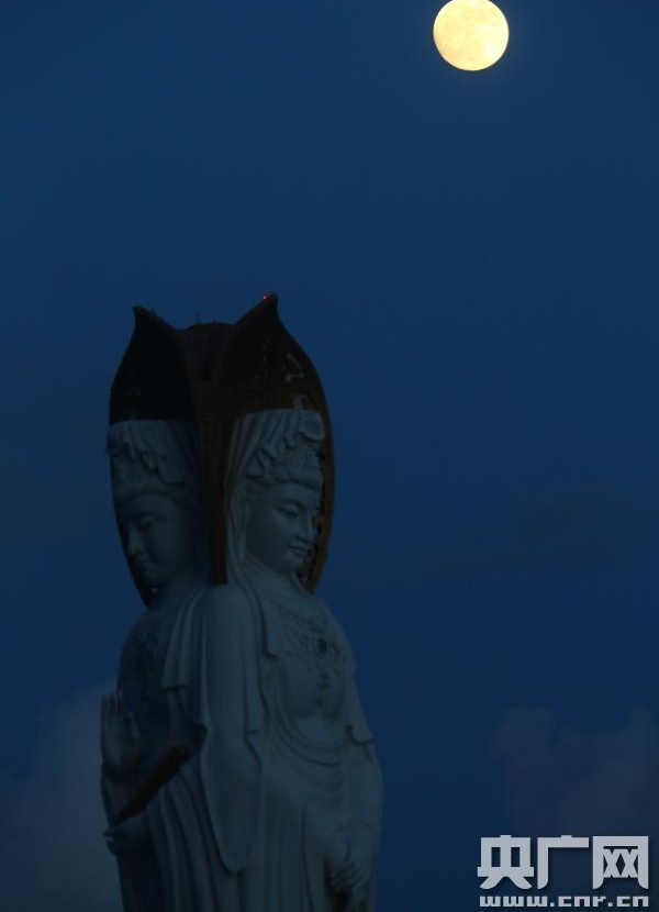 三亚:海上升明月“南山秋蟾”美