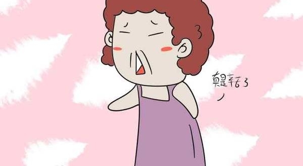 生产前亲戚们还说心疼产妇,等孩子一出生,全都围在了孩子旁边
