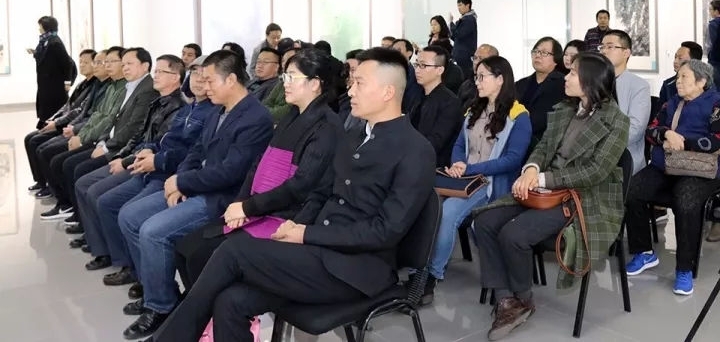 ���۽����ڶ��조���໪ï�������������й���������չ�����й���������¡�ؿ�Ļ