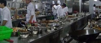 һ��ʦ�²ۣ�ͬ��ɿ����Ҵ�ְ���Ҷ��뿪3���ˣ���������ǰ����