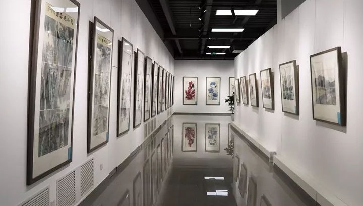 ���۽����ڶ��조���໪ï�������������й���������չ�����й���������¡�ؿ�Ļ