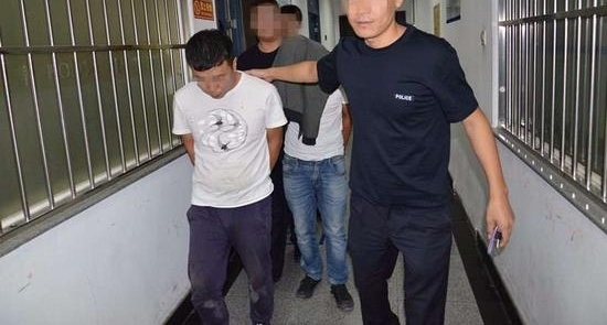 北京反扒民警抓获国庆黄金周首贼 查获手机7部