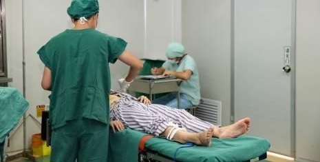 ����ע��ҽ�����߽ڼ��գ����ظ�λ��һ������