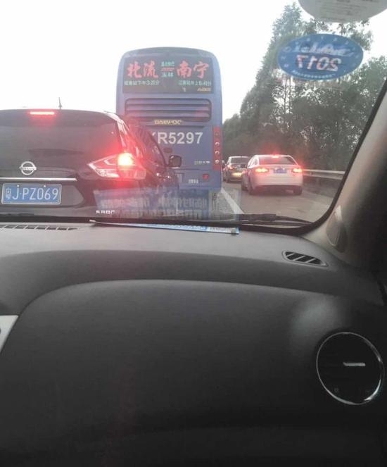 ������Ȫ�ϸ������ֳ��и߷壡�г���ռ��Ӧ������