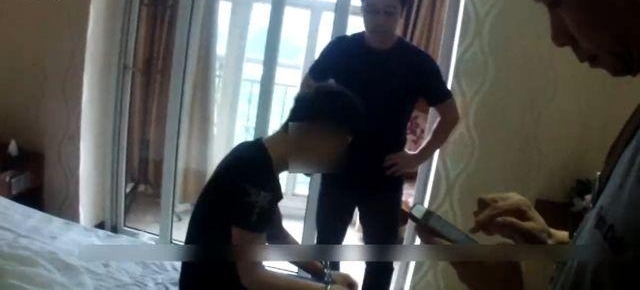 妙龄女与自称老板的男网友见面 约饭后却被偷了手机