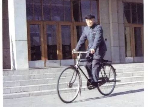 �η����������¡��������ֶ�����߽��ĳǴ�ѧ