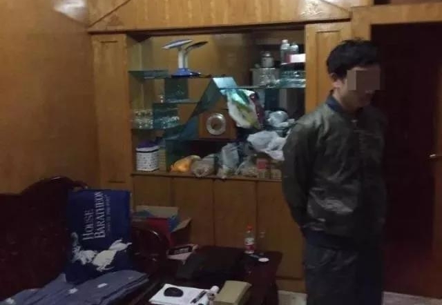 Ů�����ҷ�������ͷ ϴ���ϲ���������ѻ���͵��