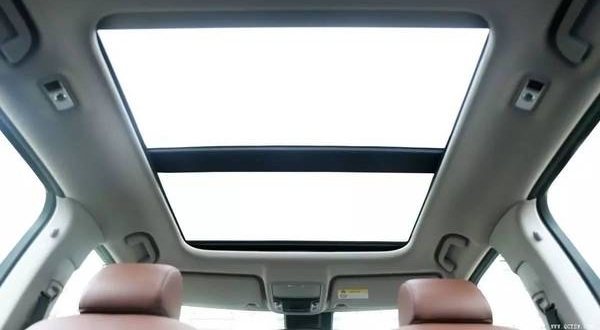 �����ִ��촰��ˮ��4S��Ļظ�ȴ���˿�Ц����