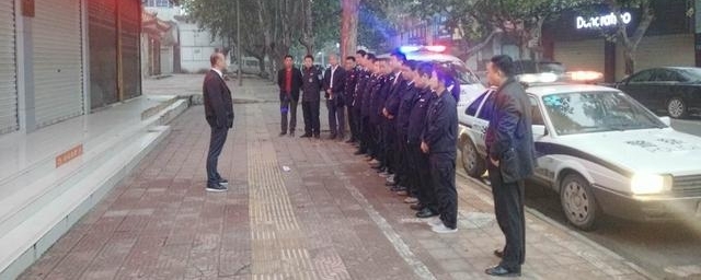 쫷�ɨ������������˫�ڡ��ٳ�����