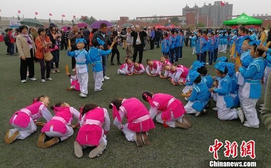 ���⻪УУ�������ѧ���� �������л���ͳ�Ļ�