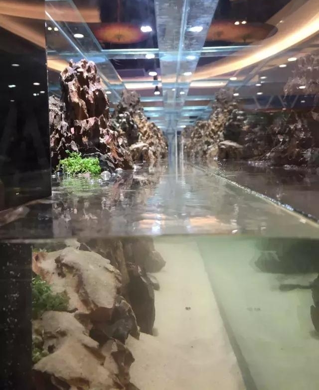 �Ҿ�ˮ��ح7�׺�ˬʯ����׿����쾰�ɾ���