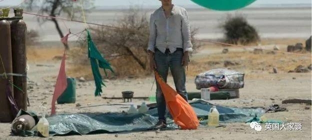 ���˰桰���ݻ��μǡ���Ӣ��ð�ռ���100��С���������Ϸ���2Сʱ��