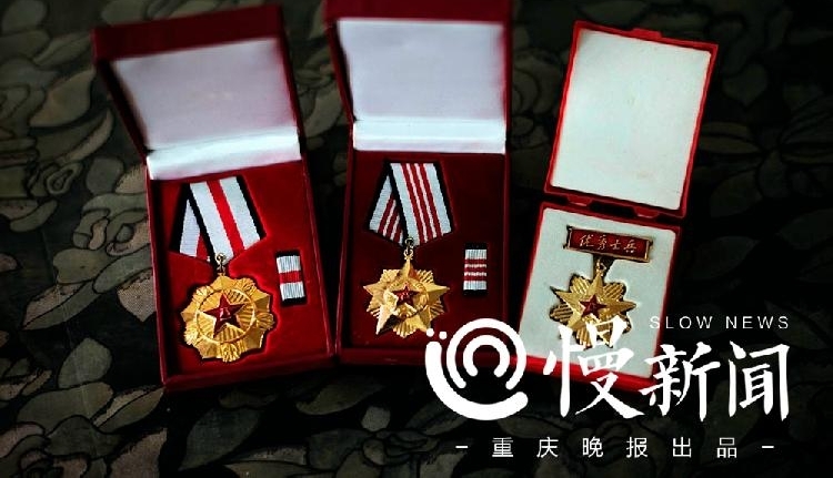 大足这位妈妈12年坚持缝鞋垫,从不卖钱只送边防战士,背后的故事戳人泪点……