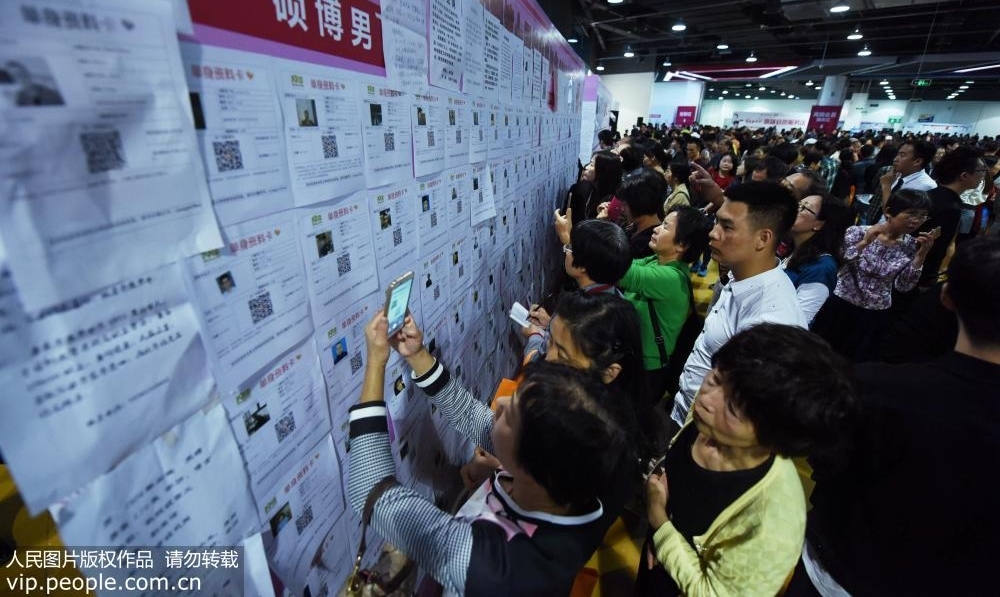杭州举办万人相亲大会 硕博专场受关注